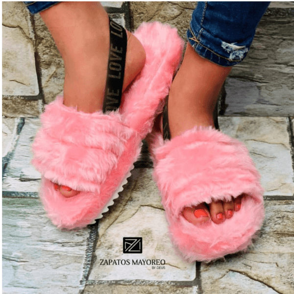 Plush Sandals for Woman with Embroidery - Pink Color